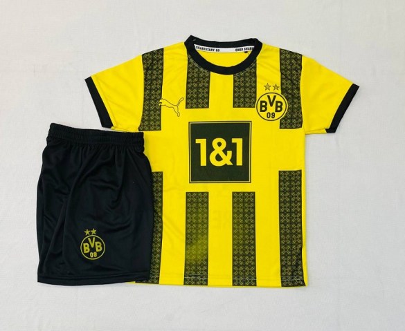 لباس باشگاهی دورتموند فصل 2022-2023