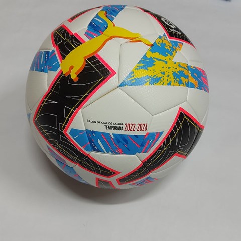 توپ فوتبال پوما طرح لالیگا فصل 2022-2023