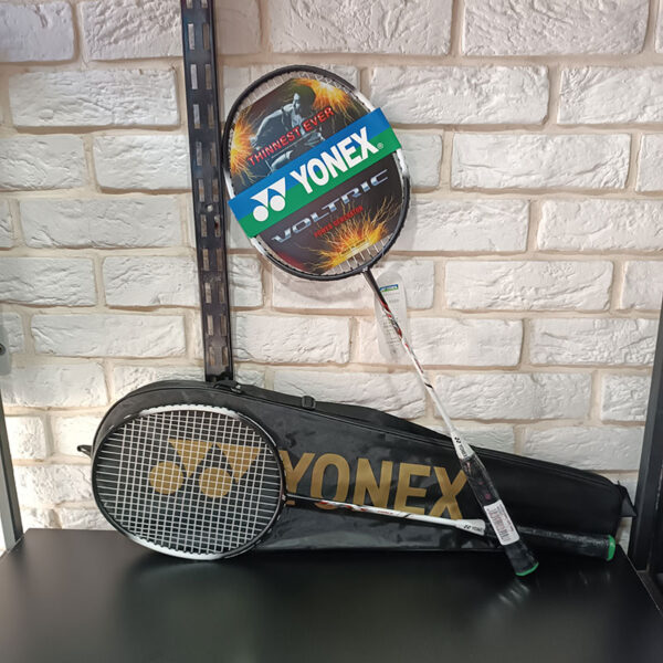 راکت بدمینتون یونکس کد Voltric Force - تصویر 1
