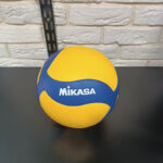 توپ والیبال میکاسا کد V200W