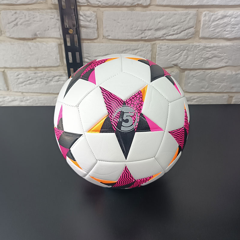 توپ فوتبال سایز 5 کد T-6